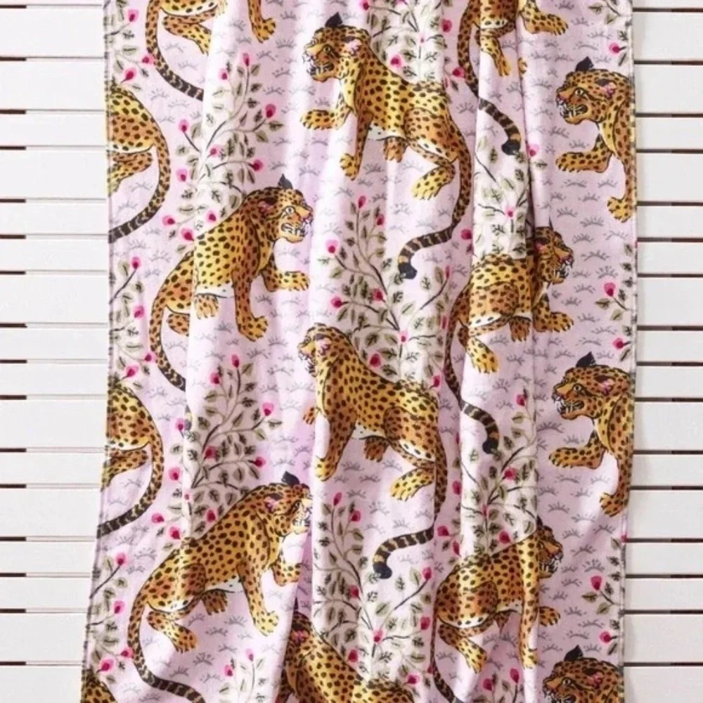 NWT Printfresh Bagheera Pink Beach Towel